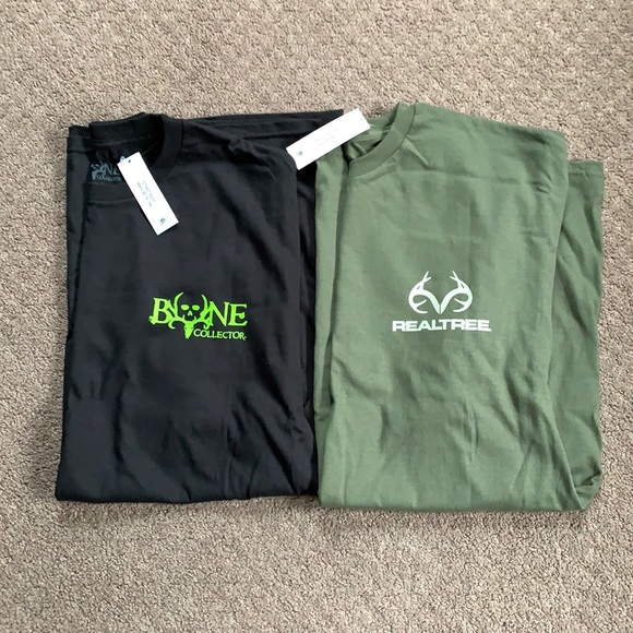 Realtree Other - Bone collector and real tree tee bundle